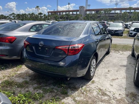 Used 2018 Toyota Corolla LE FWD image 5