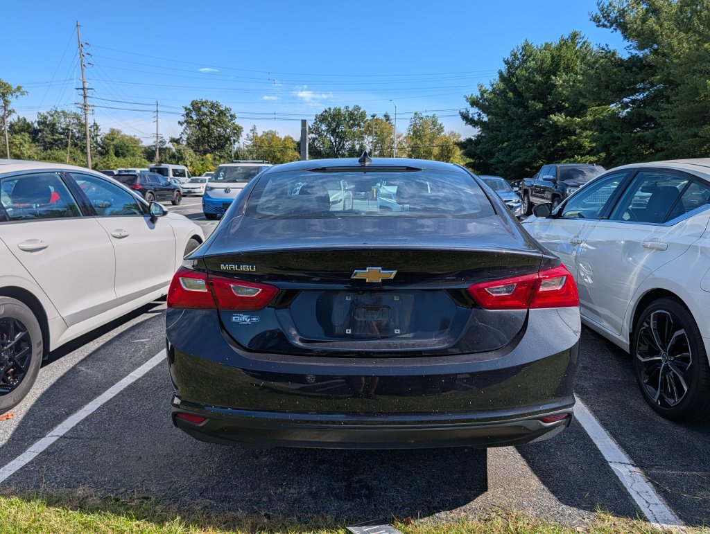 Used 2023 Chevrolet Malibu LS FWD image 5