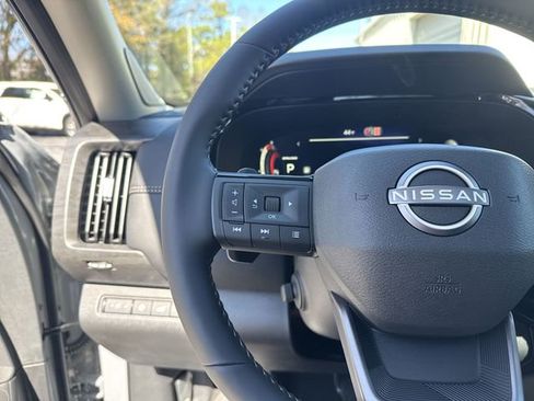 New 2026 Nissan Pathfinder Platinum w/ Cargo Package image 19