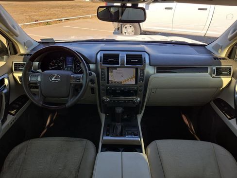 Used 2014 Lexus GX 460 image 15