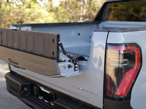 New 2026 GMC Sierra EV Elevation image 30