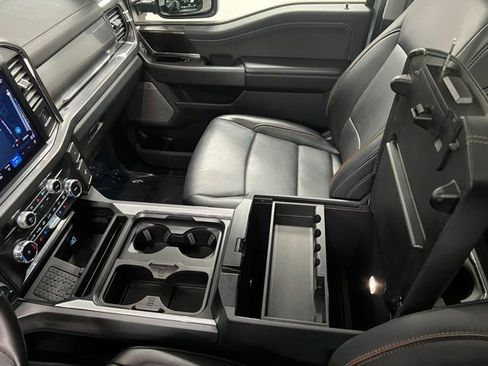 Used 2025 Ford F350 Lariat w/ Black Appearance Package image 41