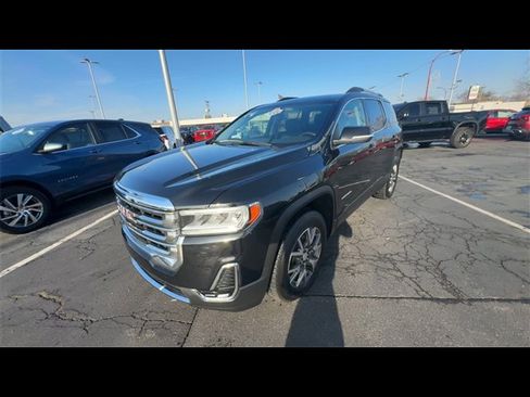 Used 2020 GMC Acadia SLE w/ Driver Convenience Package image 4