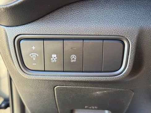 Certified 2023 Kia Soul LX w/ LX Technology Package image 25