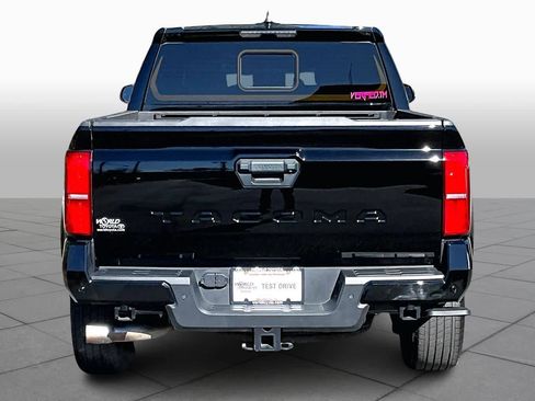 Used 2024 Toyota Tacoma TRD Sport w/ TRD Sport Upgrade Package image 5