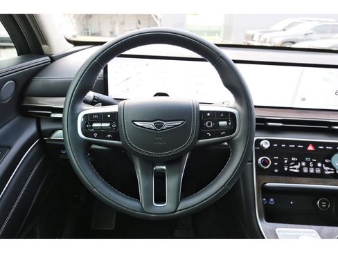 Used 2025 Genesis GV80 3.5T Prestige AWD/4WD image 15