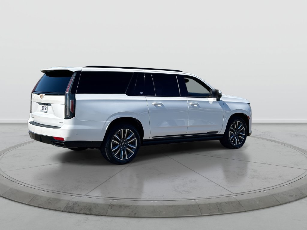 Used 2022 Cadillac Escalade ESV Sport w/ Touring Package AWD/4WD image 8