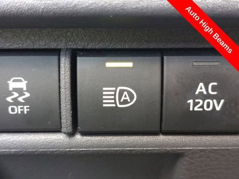 Used 2021 Toyota Sienna XLE w/ XLE Plus Package AWD/4WD image 25