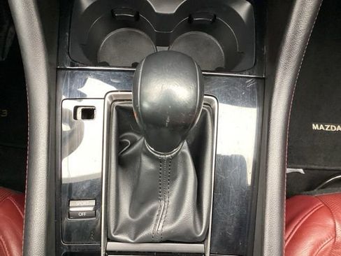 Used 2024 MAZDA MAZDA3 s image 25