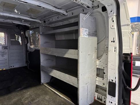 Used 2015 Ford Transit 350 Base image 11