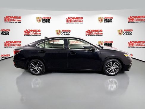 Used 2016 Lexus ES 350 w/ Navigation System Package image 18