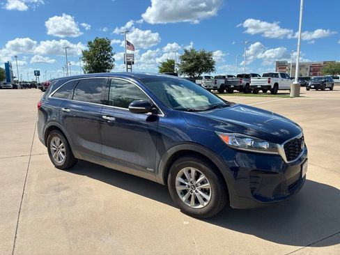 Used 2020 Kia Sorento AWD V6 image 4
