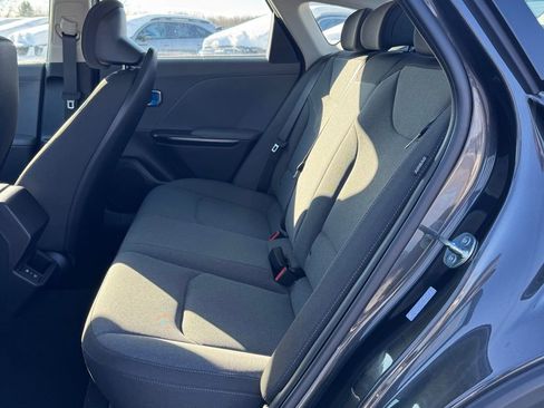 New 2025 Kia K4 LXS image 11