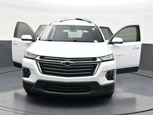 Used 2023 Chevrolet Traverse LT FWD image 36