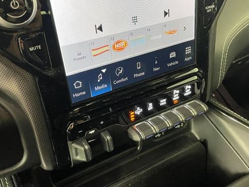 Certified 2024 RAM 1500 Limited AWD/4WD image 8