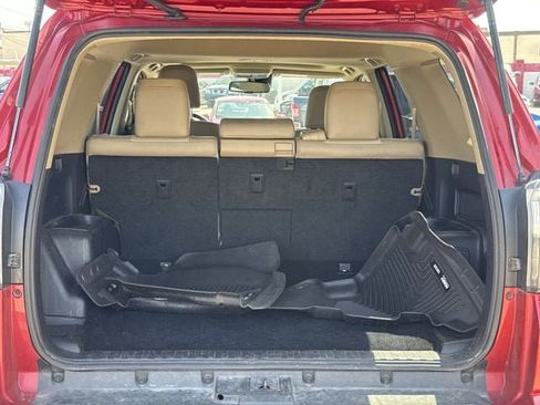 Used 2023 Toyota 4Runner SR5 Premium w/ Moonroof Package RWD image 32