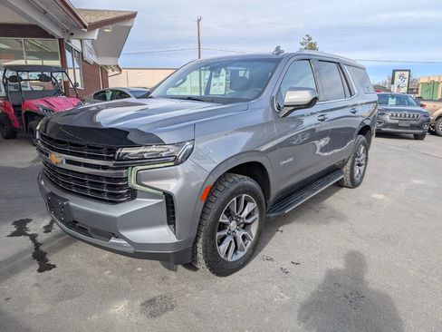Used 2021 Chevrolet Tahoe LT w/ Rear Media and Nav Package image 3