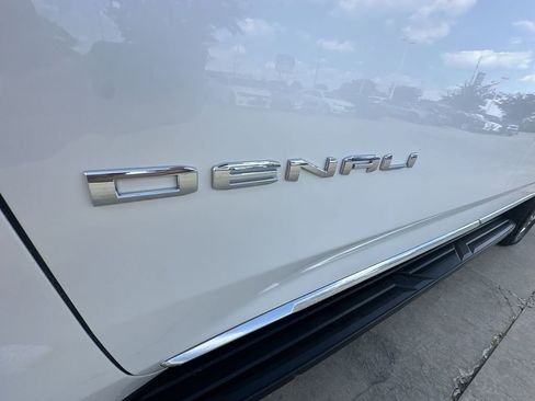 Certified 2023 GMC Yukon XL Denali image 34