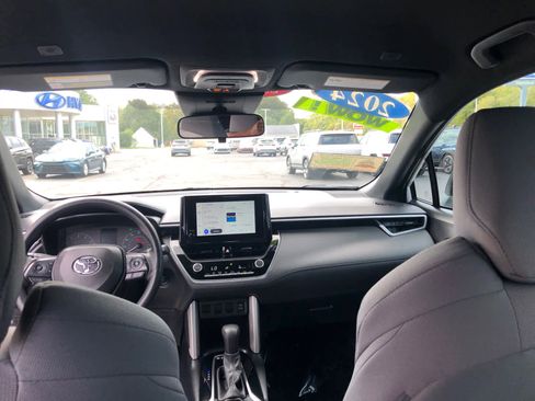 Used 2024 Toyota Corolla Cross S image 25