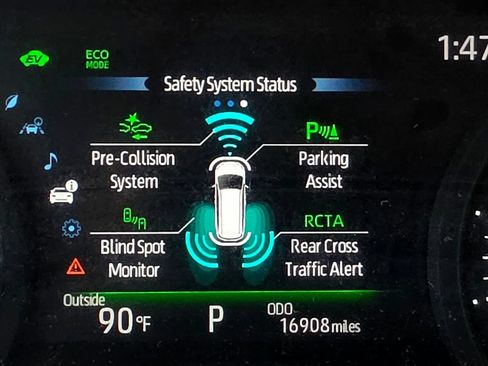 Used 2026 Toyota Sienna XLE FWD image 36