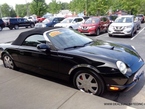 Used 2002 Ford Thunderbird RWD image 3