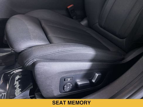 Used 2020 BMW 330i xDrive Sedan AWD/4WD image 10