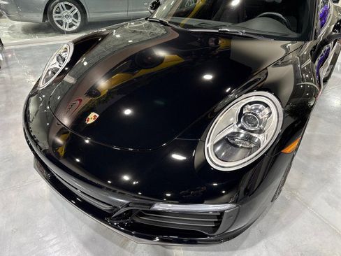 Used 2018 Porsche 911 Carrera image 30