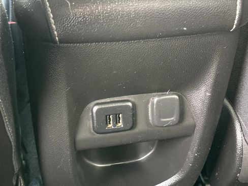 Used 2015 GMC Canyon SLT w/ Driver Alert Package image 41