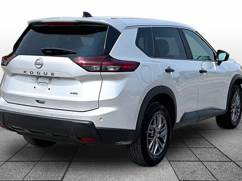 Used 2024 Nissan Rogue S AWD/4WD image 12