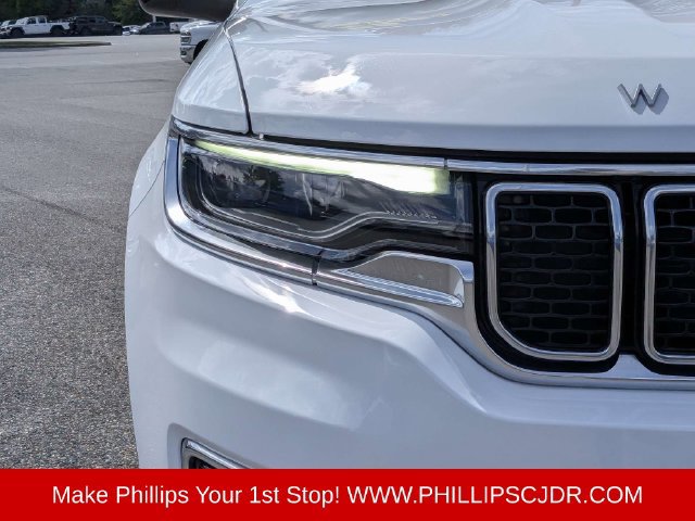 Used 2025 Jeep Wagoneer Series II AWD/4WD image 9