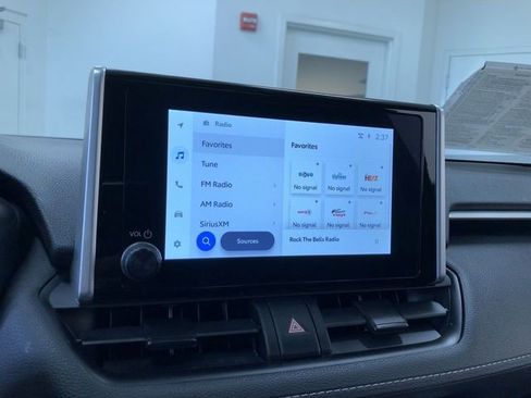 Certified 2025 Toyota RAV4 XLE w/ Convenience Package AWD/4WD image 28