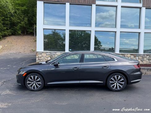 Used 2019 Volkswagen Arteon SE FWD image 12