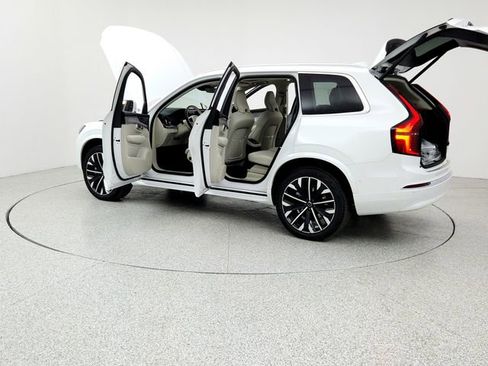 New 2026 Volvo XC90 T8 Ultra w/ Protection Package Premier image 12