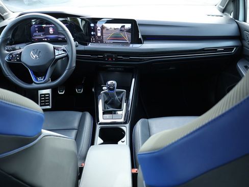 Certified 2024 Volkswagen Golf R image 18