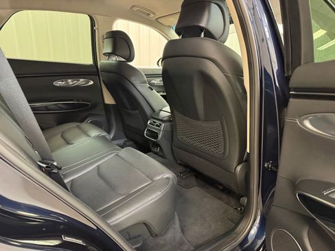 Used 2025 Genesis GV70 2.5T image 24