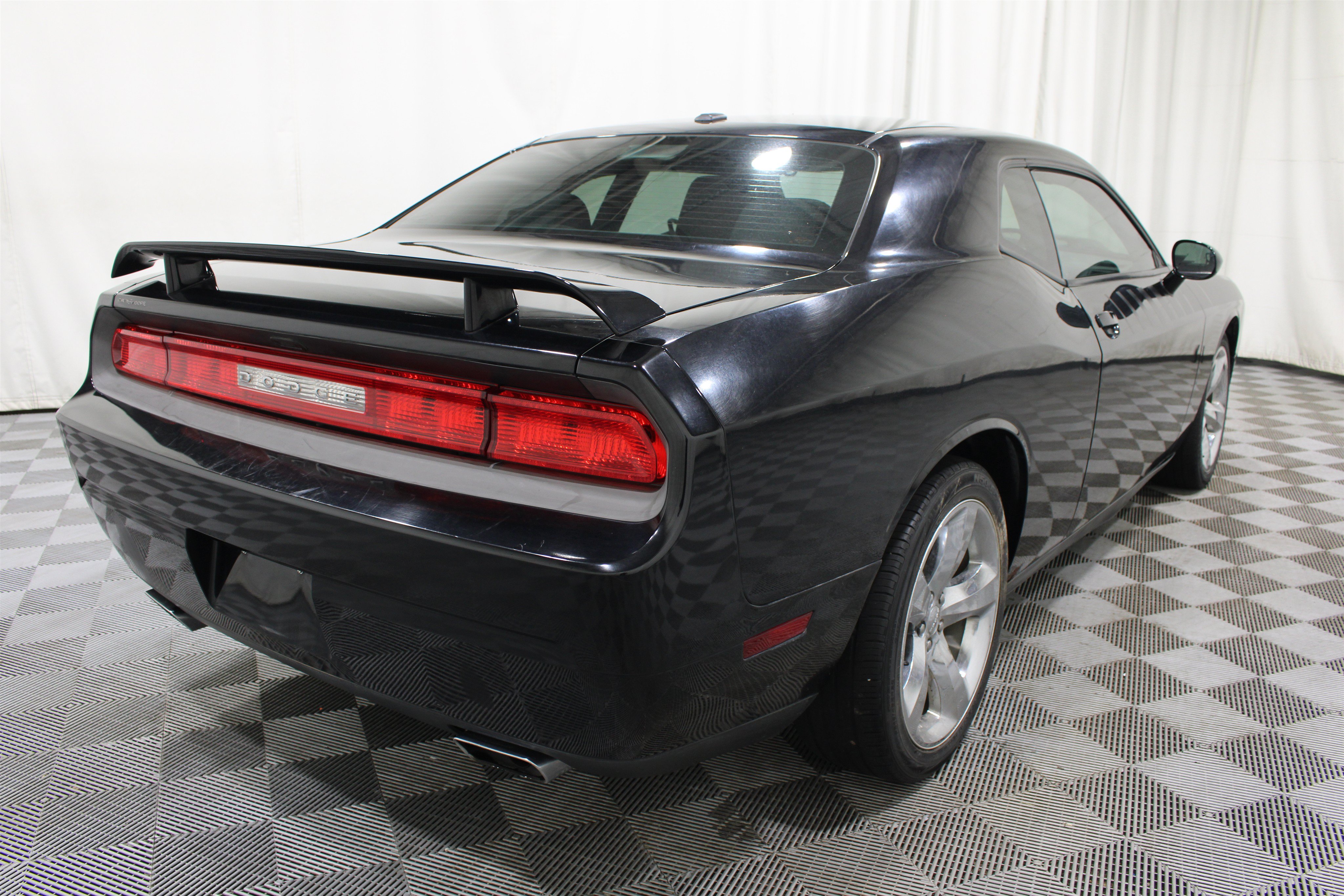 Used 2012 Dodge Challenger R/T RWD image 23