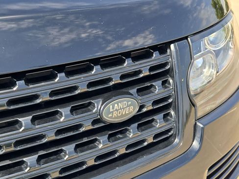 Used 2017 Land Rover Range Rover HSE AWD/4WD image 10