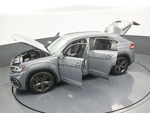 Used 2022 Volkswagen Atlas Cross Sport SEL R-Line image 68