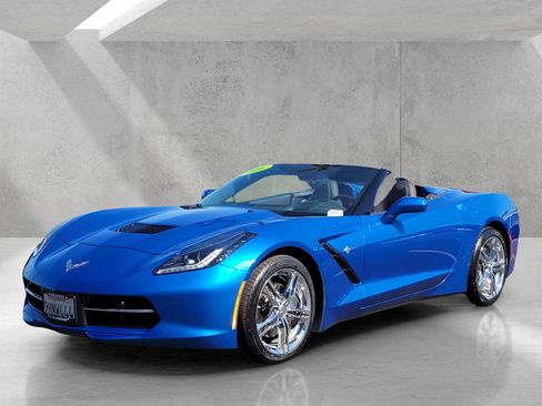 Used 2016 Chevrolet Corvette Stingray Convertible w/ 3LT Preferred Equipment Group image 8