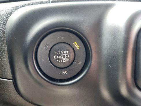 Used 2022 Jeep Wrangler Unlimited Sahara w/ Cold Weather Group AWD/4WD image 29