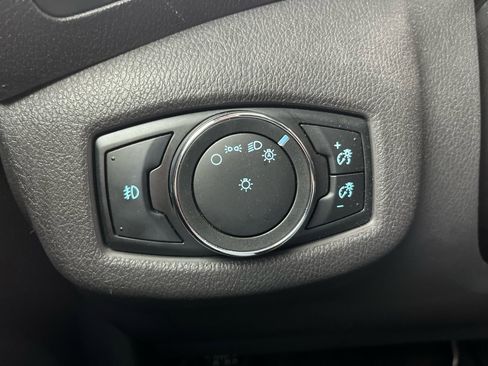 Used 2017 Ford Transit Connect XLT image 32