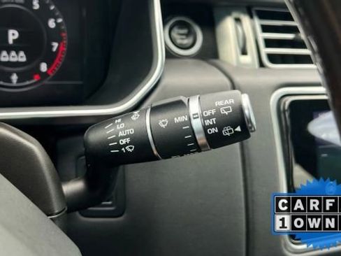 Used 2019 Land Rover Range Rover Long Wheelbase Supercharged image 36