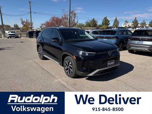 New 2026 Volkswagen Tiguan S FWD image 7