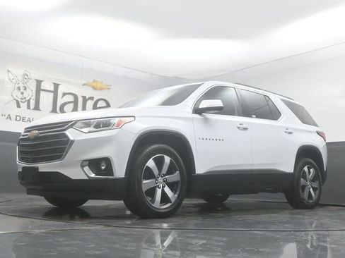 Used 2021 Chevrolet Traverse LT w/ LT Premium Package AWD/4WD image 57