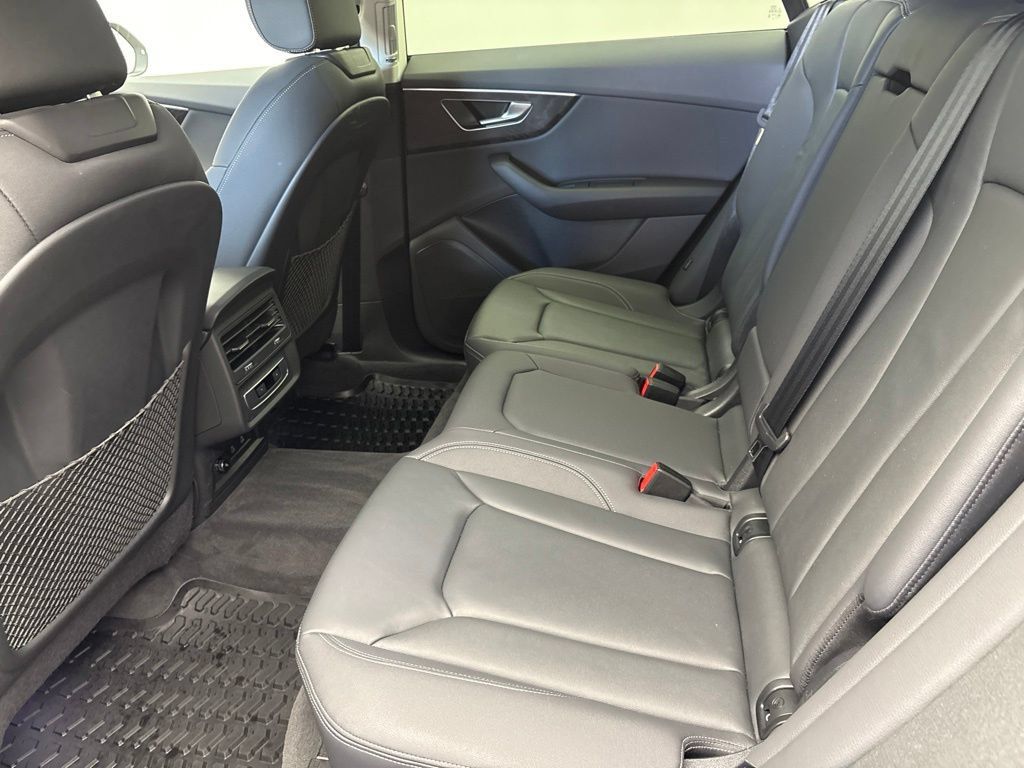 Certified 2023 Audi Q8 Premium AWD/4WD image 22