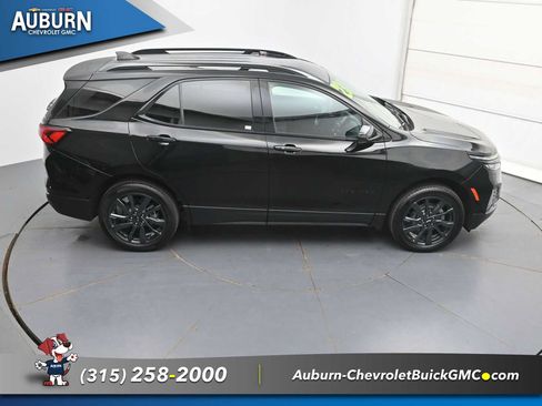 Used 2023 Chevrolet Equinox RS AWD/4WD image 33