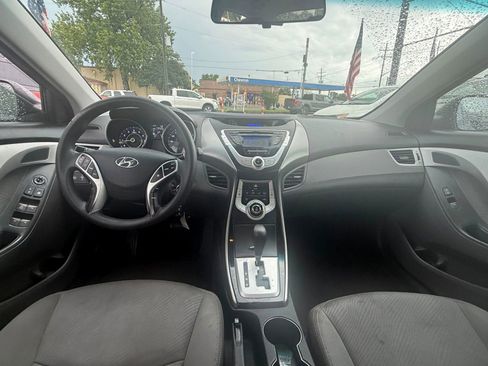 Used 2012 Hyundai Elantra GLS w/ Preferred Pkg 3 FWD image 14