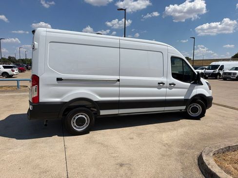 Used 2025 Ford Transit 250 148 Medium Roof RWD image 8