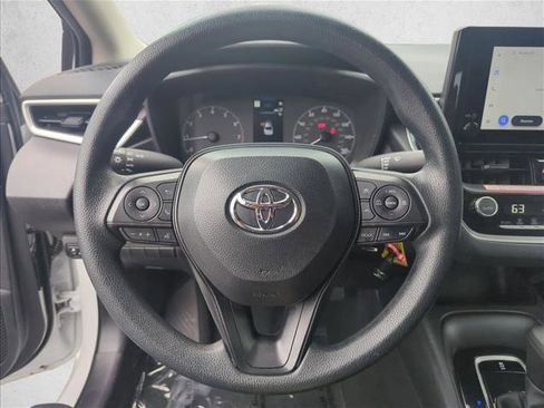 Certified 2025 Toyota Corolla LE image 11