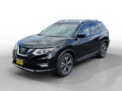 Used 2017 Nissan Rogue SL w/ SL Premium Package